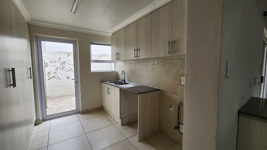 5 Bedroom Property for Sale in Laguna Sands Western Cape